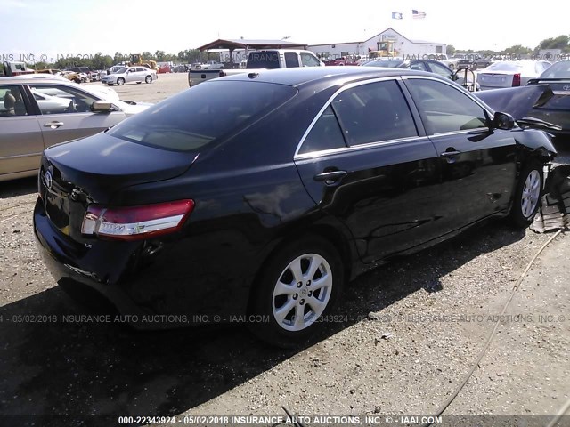 4T4BF3EK3BR210706 - 2011 TOYOTA CAMRY SE/LE/XLE BLACK photo 4