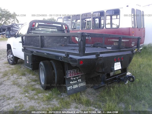 1GDJC74K69E109297 - 2009 GMC C3500 C3500 WHITE photo 3