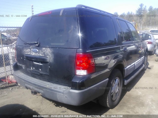 1FMFU16515LA49300 - 2005 FORD EXPEDITION XLT შავი ფოტო 4