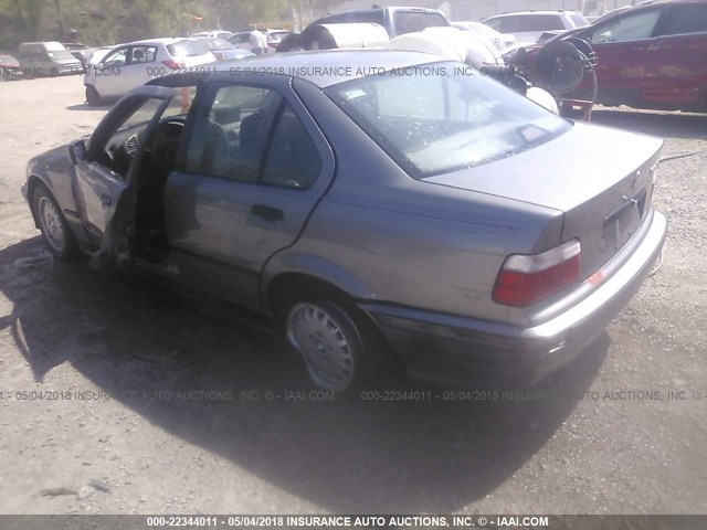 WBACB4311PFL12125 - 1993 BMW 325 I AUTOMATIC SILVER photo 3