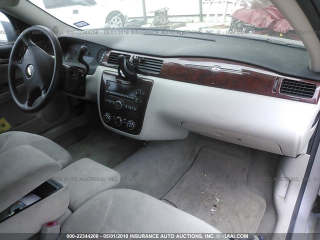 2G1WB58K669186836 - 2006 CHEVROLET IMPALA LS SILVER photo 7