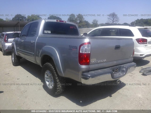 5TBET34196S519905 - 2006 TOYOTA TUNDRA DOUBLE CAB SR5 SILVER photo 3