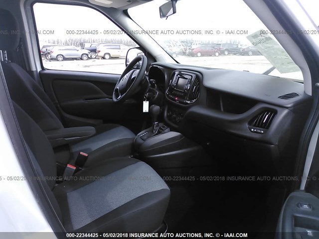 ZFBERFAB3H6D53488 - 2017 RAM PROMASTER CITY  白色 照片 5