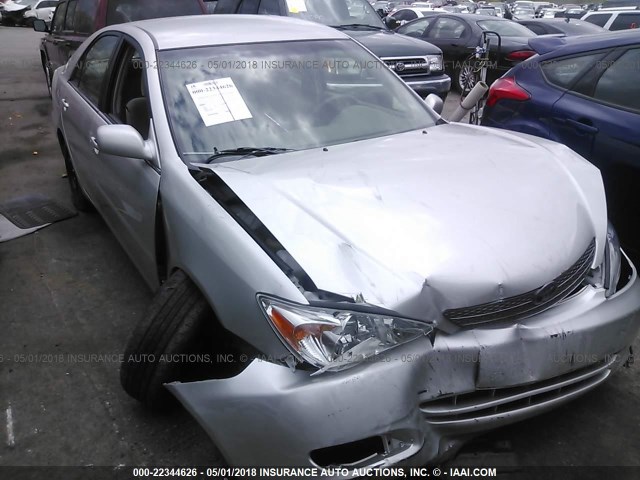 4T1BE32KX4U789441 - 2004 TOYOTA CAMRY LE/XLE/SE 银色 照片 1