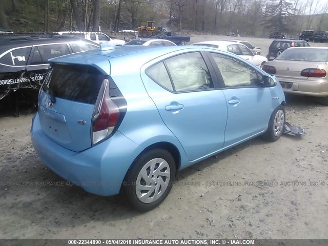 JTDKDTB33G1137007 - 2016 TOYOTA PRIUS C Light Blue photo 4