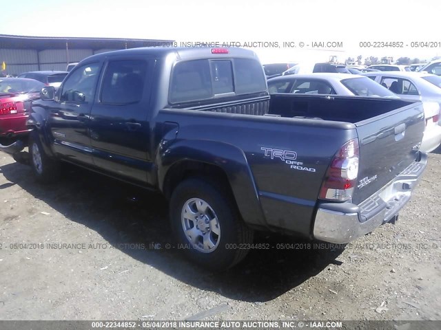 3TMJU4GN9BM112216 - 2011 TOYOTA TACOMA DOUBLE CAB PRERUNNER GRAY photo 3