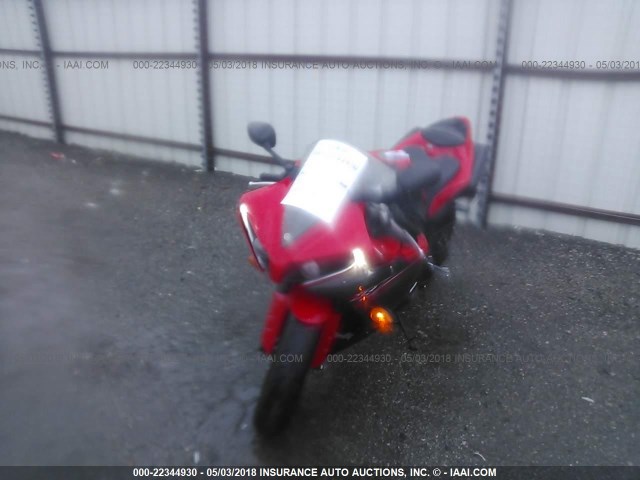 JYARN23EXDA015645 - 2013 YAMAHA YZFR1 RED photo 2