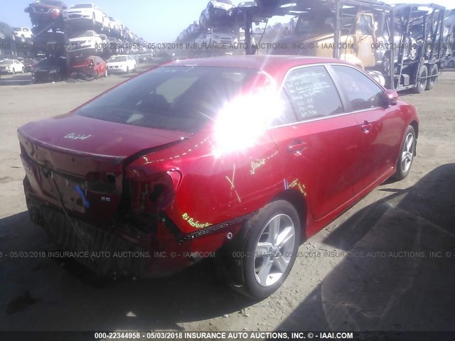 4T1BF1FK6EU786677 - 2014 TOYOTA CAMRY L/SE/LE/XLE 红色 照片 4