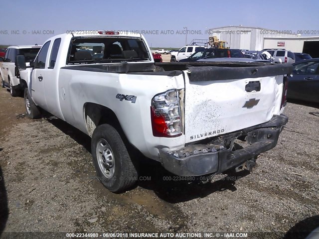 1GC2KVCG7BZ240038 - 2011 CHEVROLET SILVERADO K2500 HEAVY DUTY WHITE photo 3