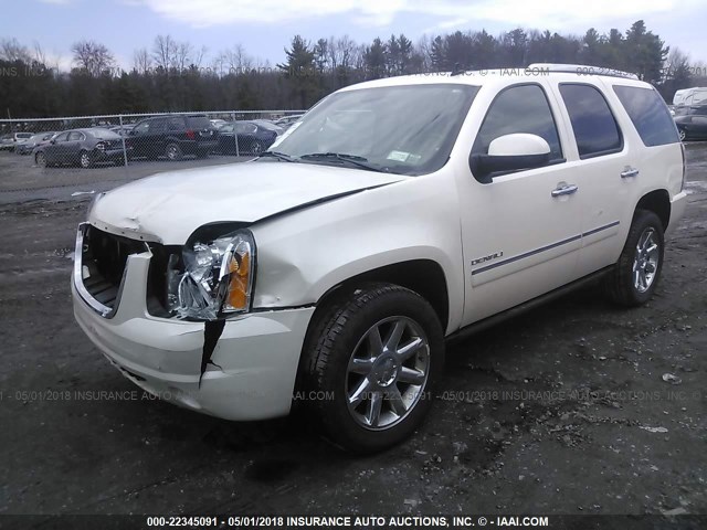 1GKS2EEFXER140285 - 2014 GMC YUKON DENALI WHITE photo 2