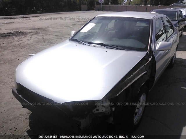 4T1BG22K21U798683 - 2001 TOYOTA CAMRY CE/LE/XLE 银色 照片 2