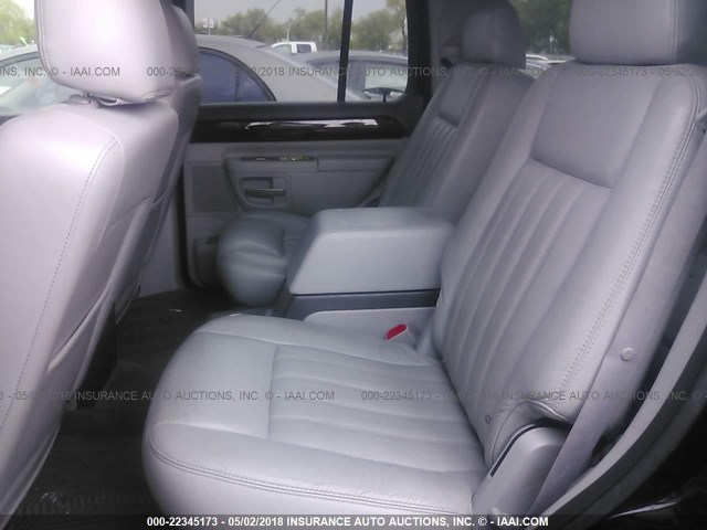 5LMEU88H84ZJ49723 - 2004 LINCOLN AVIATOR 黑色 照片 8