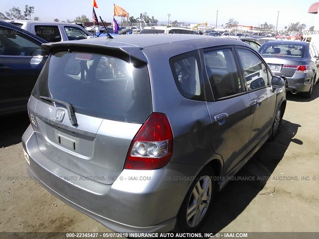 JHMGD38647S021542 - 2007 HONDA FIT S SILVER photo 4