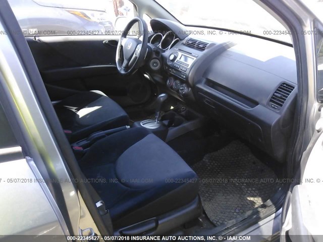 JHMGD38647S021542 - 2007 HONDA FIT S SILVER photo 5