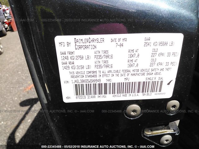 1J4GL38K65W500949 - 2005 JEEP LIBERTY RENEGADE GREEN photo 9