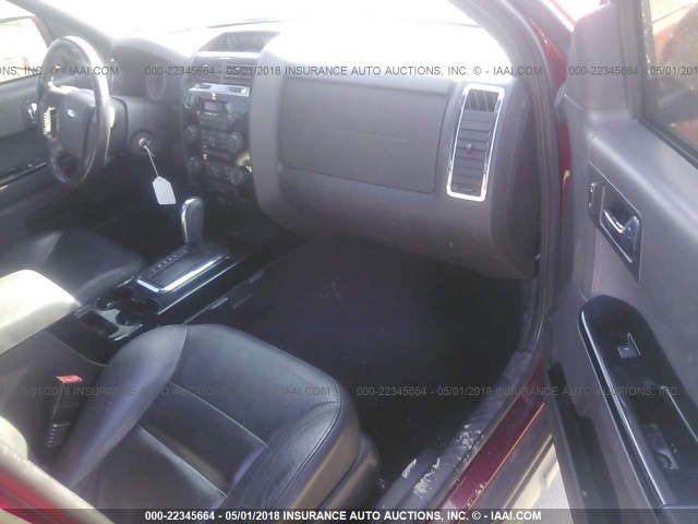 1FMCU94168KA16725 - 2008 FORD ESCAPE LIMITED RED photo 5