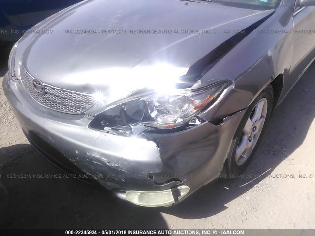 JTDBF32K020005919 - 2002 TOYOTA CAMRY LE/XLE/SE ნაცრისფერი ფოტო 6