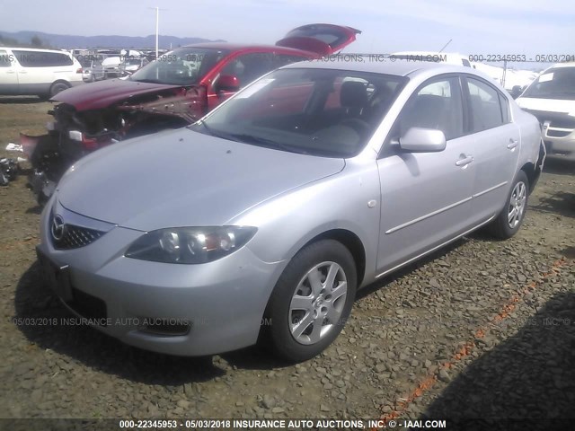 JM1BK12F281785640 - 2008 MAZDA 3 I SILVER photo 2