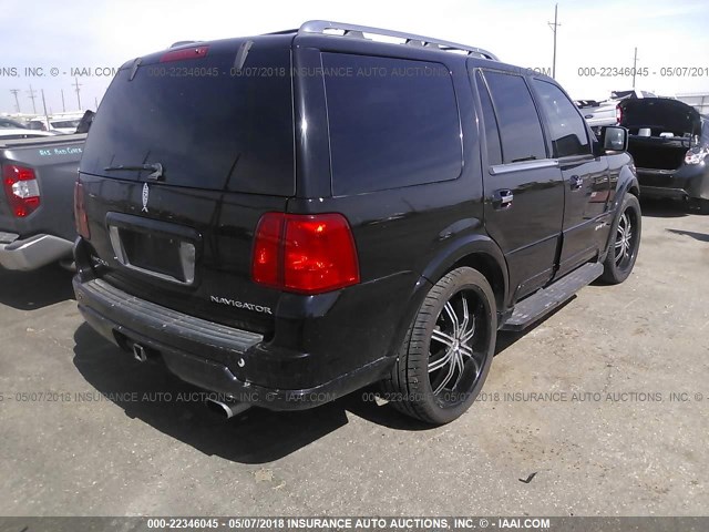 5LMFU27R64LJ16878 - 2004 LINCOLN NAVIGATOR BLACK photo 4