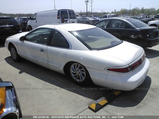 1LNFM92V1WY636587 - 1998 LINCOLN MARK VIII LSC WHITE photo 3