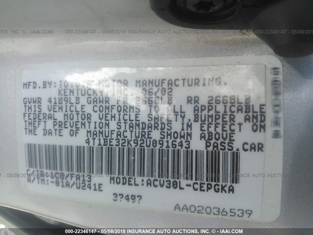 4T1BE32K92U091643 - 2002 TOYOTA CAMRY LE/XLE/SE ვერცხლისფერი ფოტო 9
