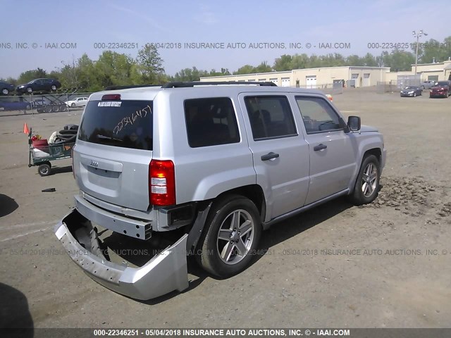 1J8FT28W58D551947 - 2008 JEEP PATRIOT SPORT SILVER photo 4