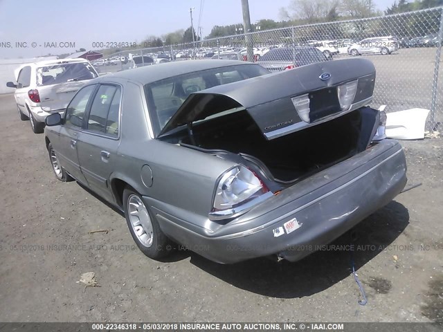 2FAFP74W8YX158540 - 2000 FORD CROWN VICTORIA LX GRAY photo 3