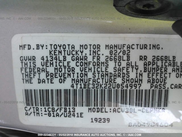 4T1BE32K22U054997 - 2002 TOYOTA CAMRY LE/XLE/SE ვერცხლისფერი ფოტო 9