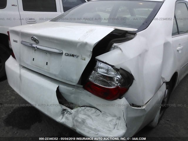 JTDBF32K320031527 - 2002 TOYOTA CAMRY LE/XLE/SE WHITE photo 6