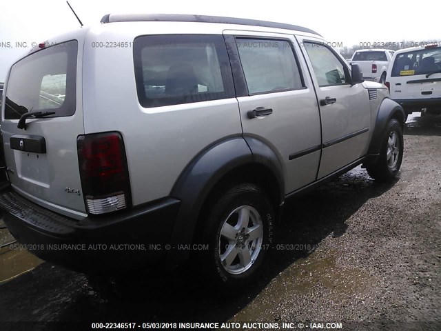 1D8GU28K48W138803 - 2008 DODGE NITRO SXT GRAY photo 4