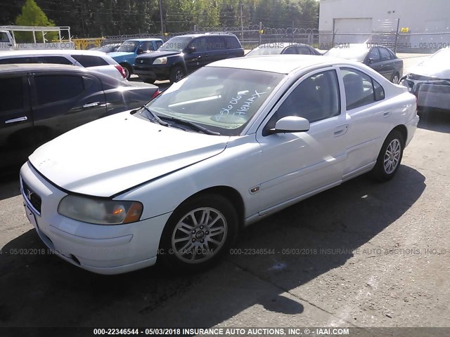 YV1RS612452456061 - 2005 VOLVO S60 WHITE photo 2