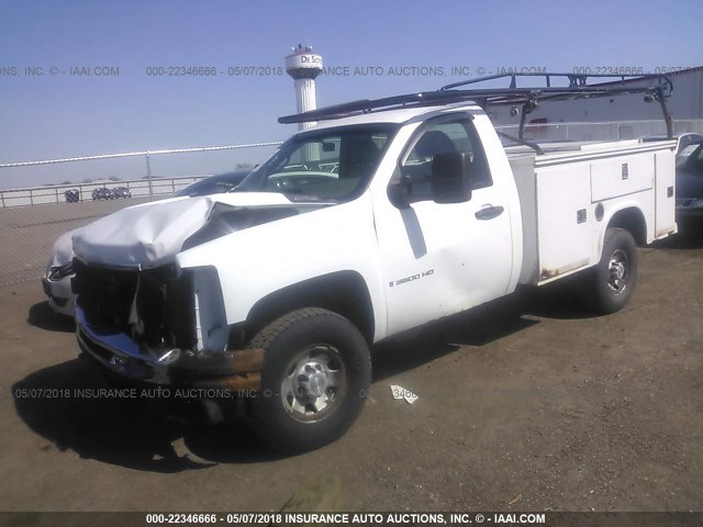 1GBHC34K08E128426 - 2008 CHEVROLET SILVERADO C3500 WHITE photo 2