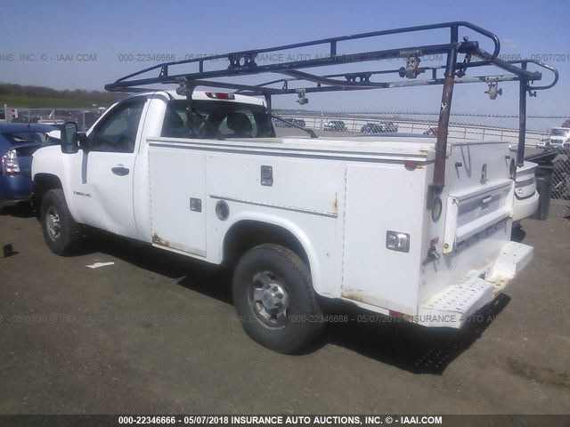 1GBHC34K08E128426 - 2008 CHEVROLET SILVERADO C3500 WHITE photo 3