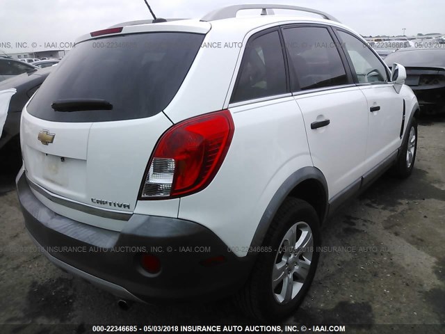 3GNAL2EK0ES652304 - 2014 CHEVROLET CAPTIVA LS WHITE photo 4