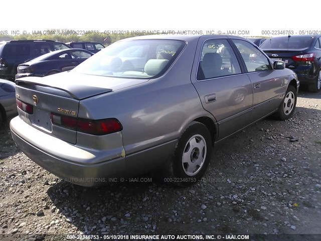 4T1BG22K7VU175131 - 1997 TOYOTA CAMRY CE/LE/XLE ნაცრისფერი ფოტო 4