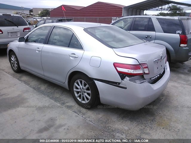 JTNBF3EK1A3001916 - 2010 TOYOTA CAMRY SE/LE/XLE 银色 照片 3