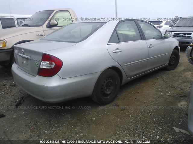 4T1BE32K23U177684 - 2003 TOYOTA CAMRY LE/XLE/SE ვერცხლისფერი ფოტო 4