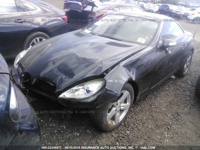 WDBWK54F57F140535 - 2007 MERCEDES-BENZ SLK 280 BLACK photo 2