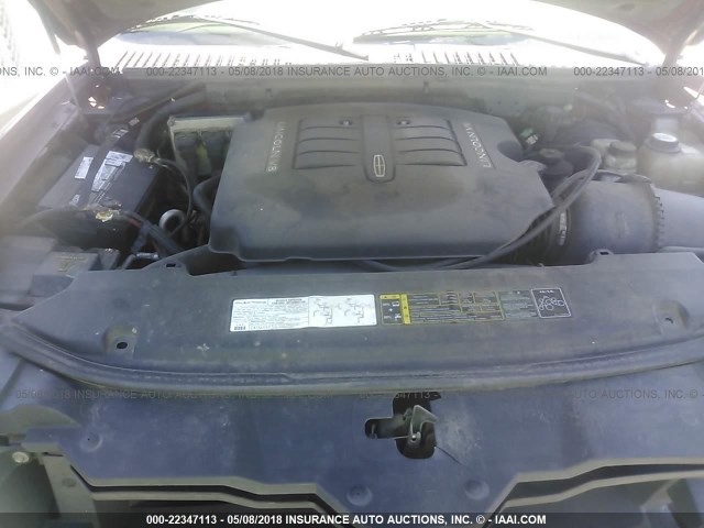 5LMFU28R84LJ32000 - 2004 LINCOLN NAVIGATOR BURGUNDY photo 10