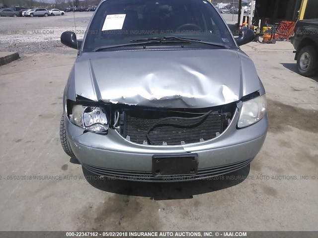 2C4GP44RX4R575440 - 2004 CHRYSLER TOWN & COUNTRY LX SILVER photo 6