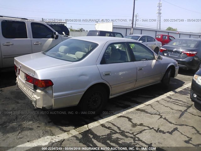 4T1BG22K51U106142 - 2001 TOYOTA CAMRY CE/LE/XLE GOLD photo 4