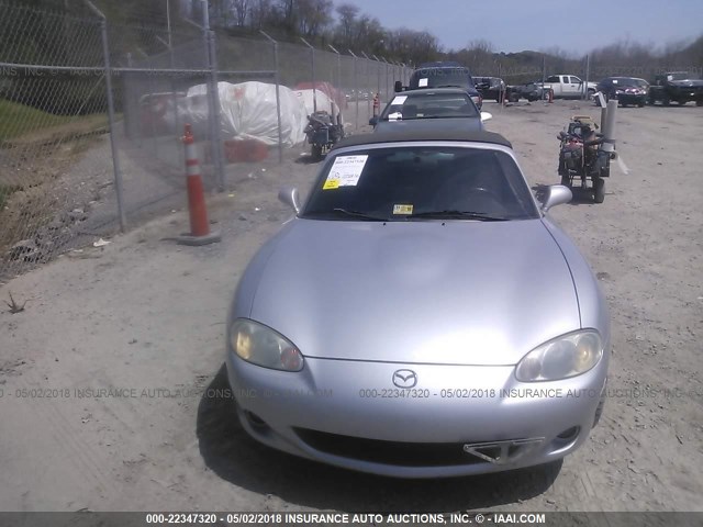 JM1NB353340401701 - 2004 MAZDA MX-5 MIATA LS SILVER photo 6