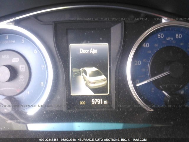 4T1BF1FK7HU815219 - 2017 TOYOTA CAMRY LE/XLE/SE/XSE GRAY photo 7