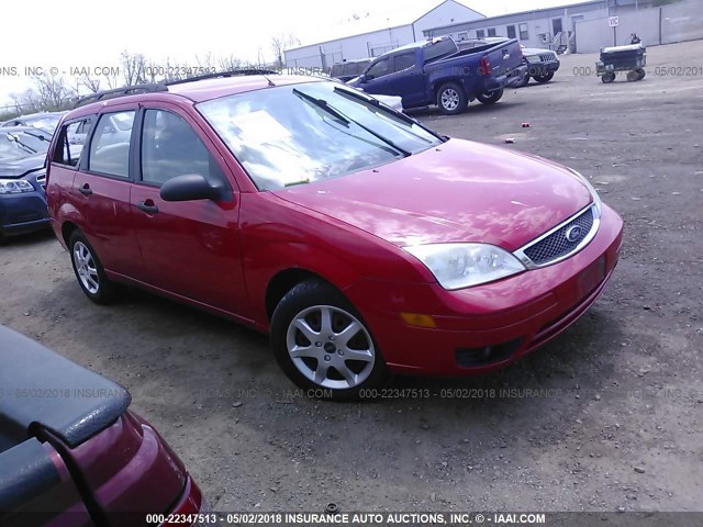 1FAFP36N65W240027 - 2005 FORD FOCUS ZXW RED photo 1