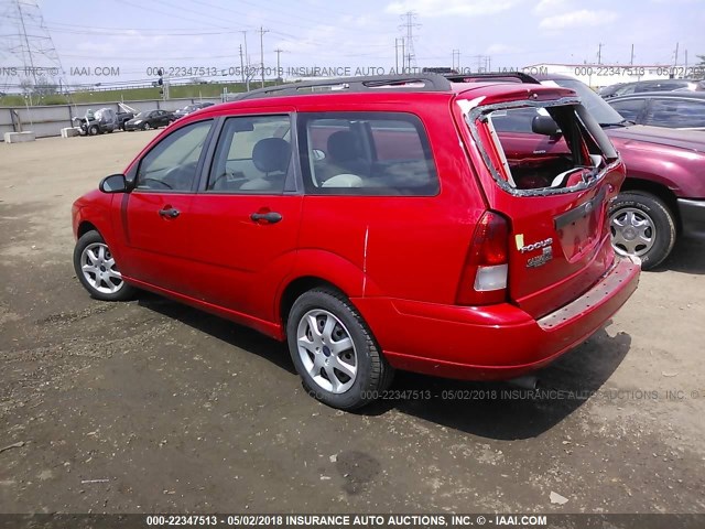 1FAFP36N65W240027 - 2005 FORD FOCUS ZXW RED photo 3