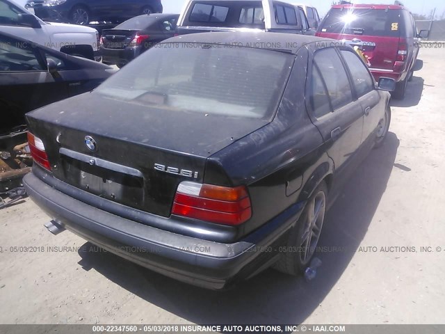 WBACB4317PFL09598 - 1993 BMW 325 I AUTOMATIC BLACK photo 4