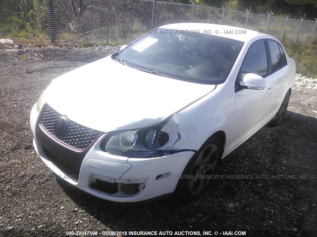 3VWBJ71K68M058229 - 2008 VOLKSWAGEN GLI თეთრი ფოტო 2