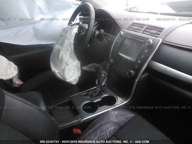 4T1BF1FK2GU249680 - 2016 TOYOTA CAMRY LE/XLE/SE/XSE Dark Blue photo 5