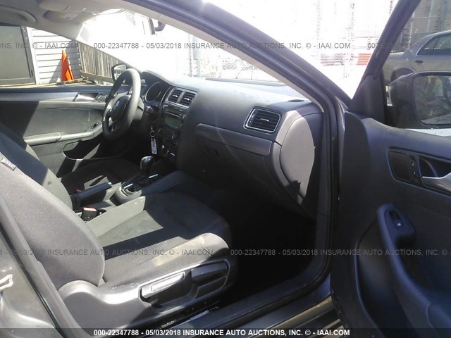 3VWLA7AJ9FM343130 - 2015 VOLKSWAGEN JETTA TDI GRAY photo 5