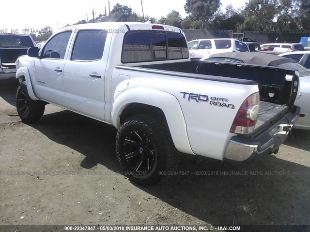 3TMLU4EN6FM172391 - 2015 TOYOTA TACOMA DOUBLE CAB/TRD PRO WHITE photo 3